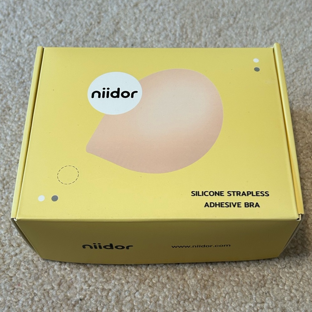 Niidor Silicone Strapless Adhesive Bra - Creme